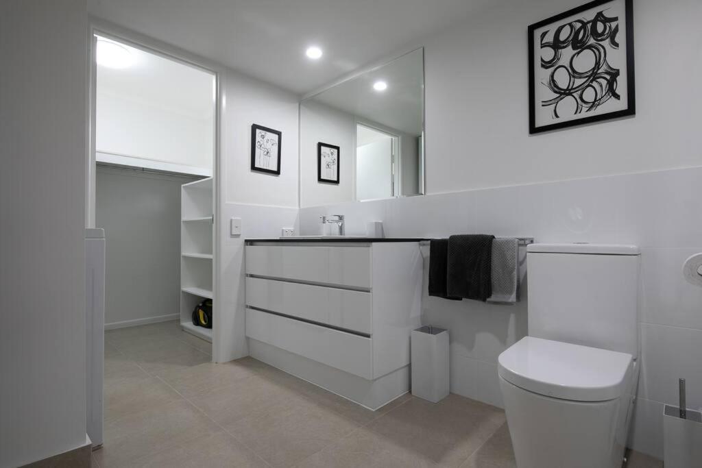 Resort Living, Luxury Getaway, Close 2 Noosa River 누사빌 외부 사진